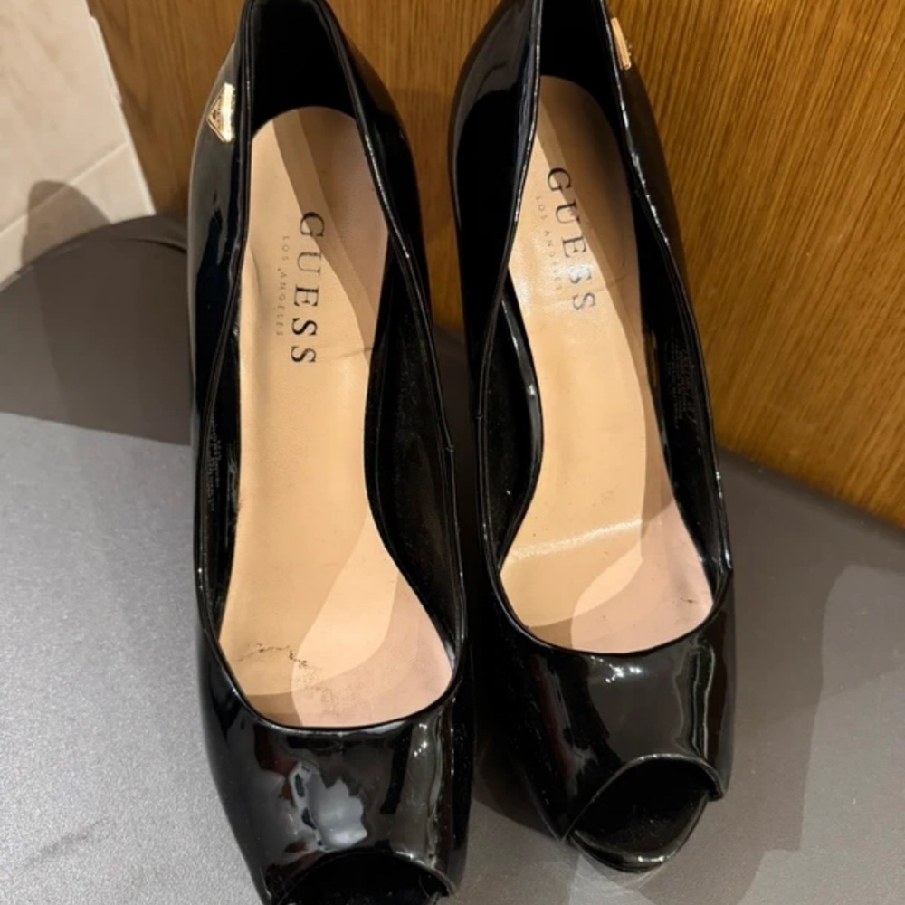 Guess Shiny Black Peep Toe Heels